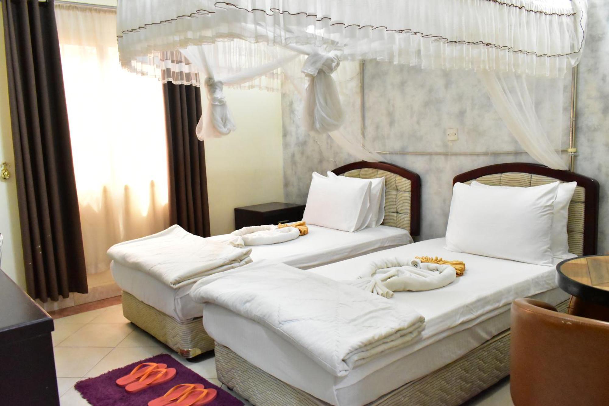 Quality Hotel Giuba Esterno foto