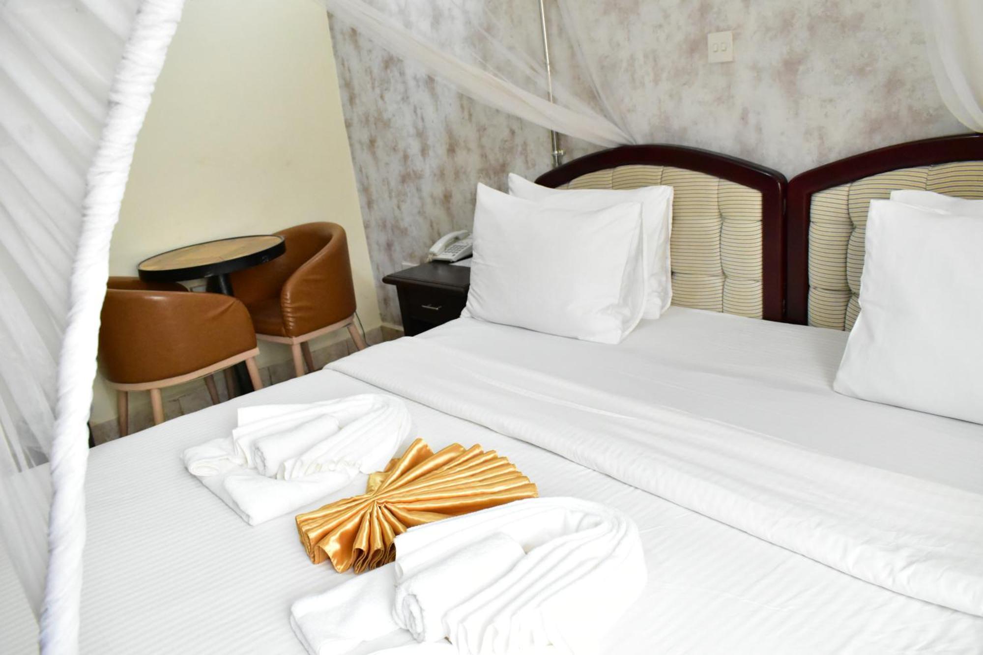 Quality Hotel Giuba Esterno foto